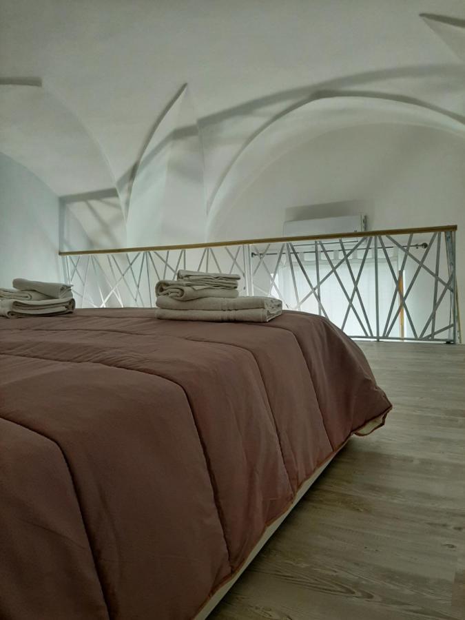 Bed Casa Vacanza Via Gallipoli - Corte Bari Brindisi Exterior photo
